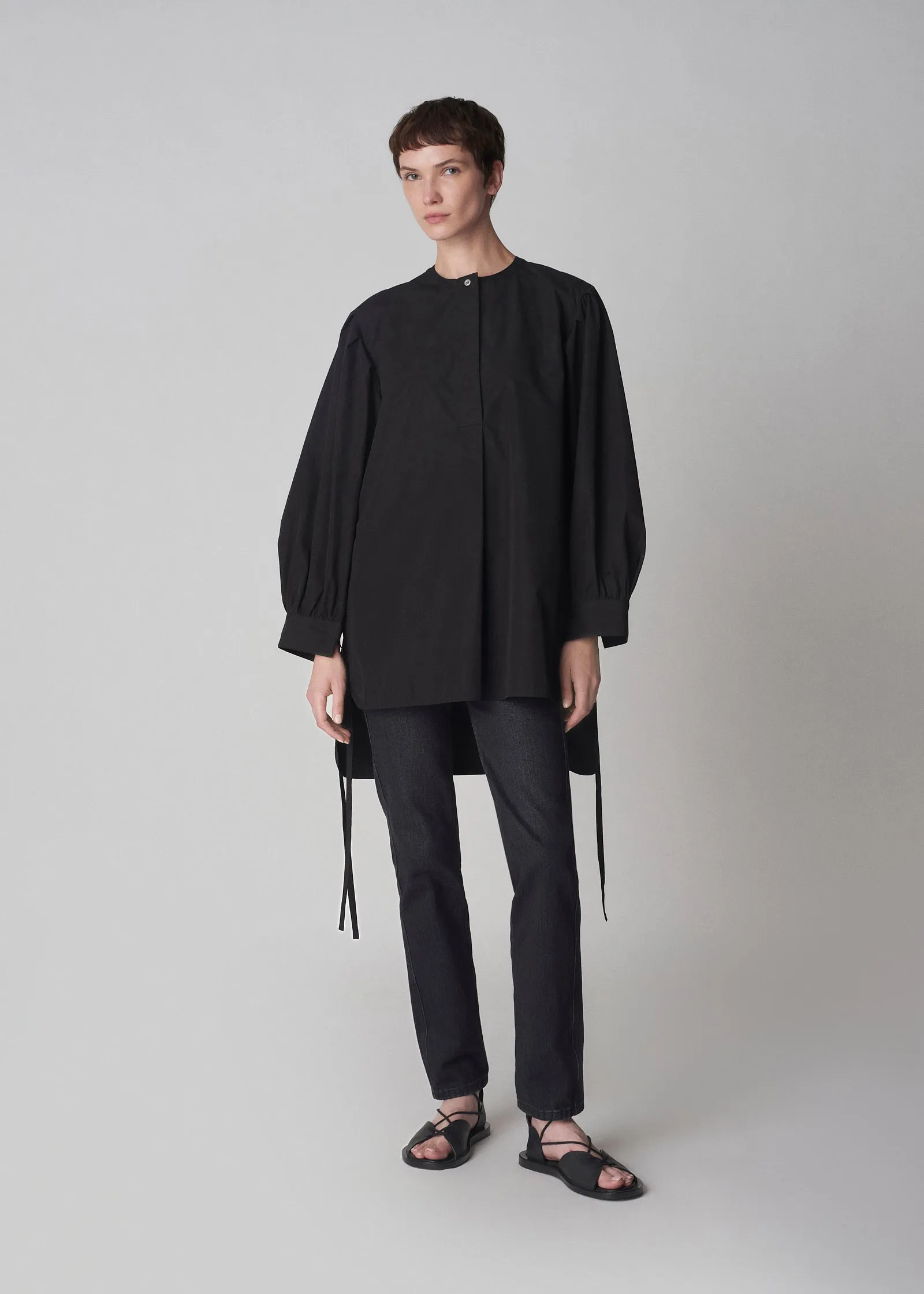 Collarless Tunic Shirt in Cotton Poplin - Black