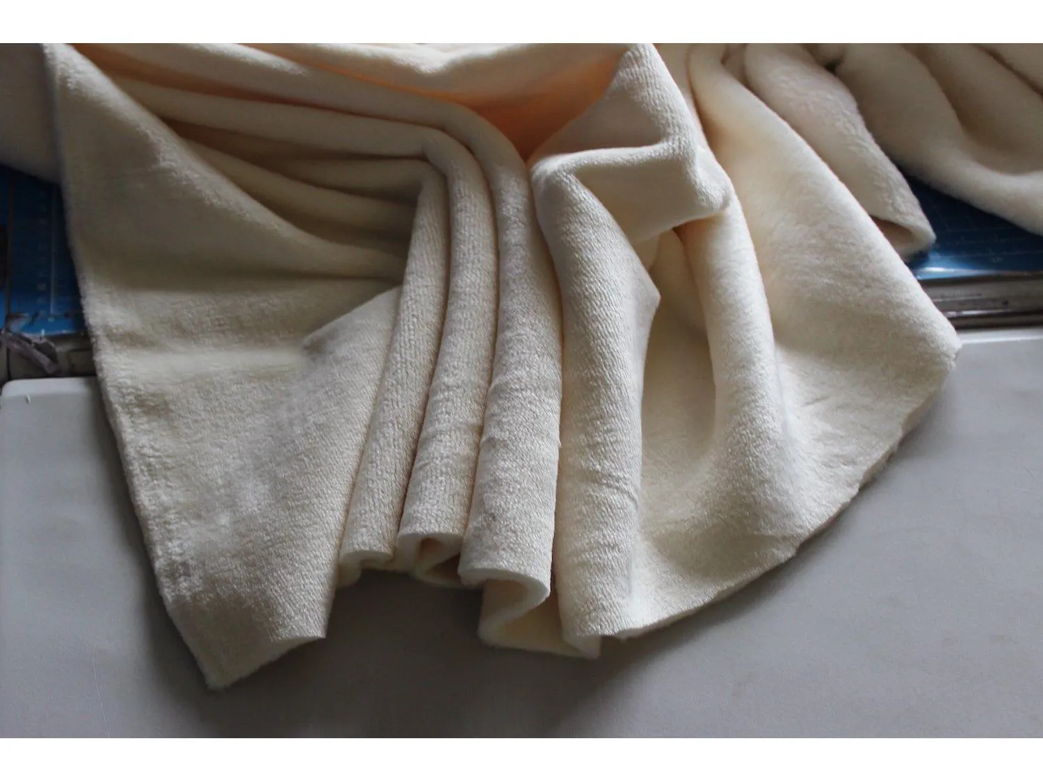 CREAM Luxury Fleece  Fabric 400 gsm - 150 cms -  Thick and Luxurious