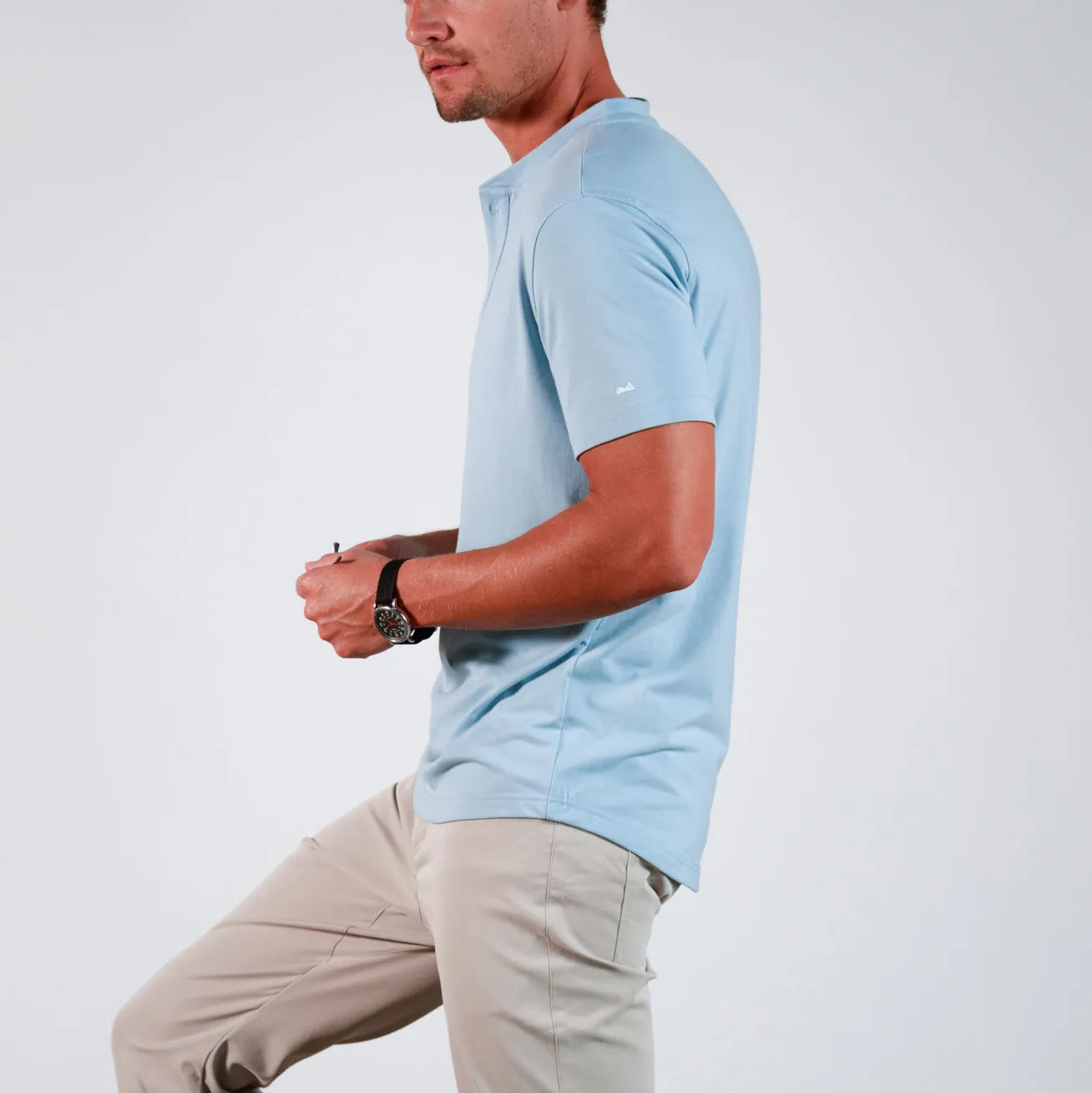 Everyday Henley Short Sleeve in Blue Fog