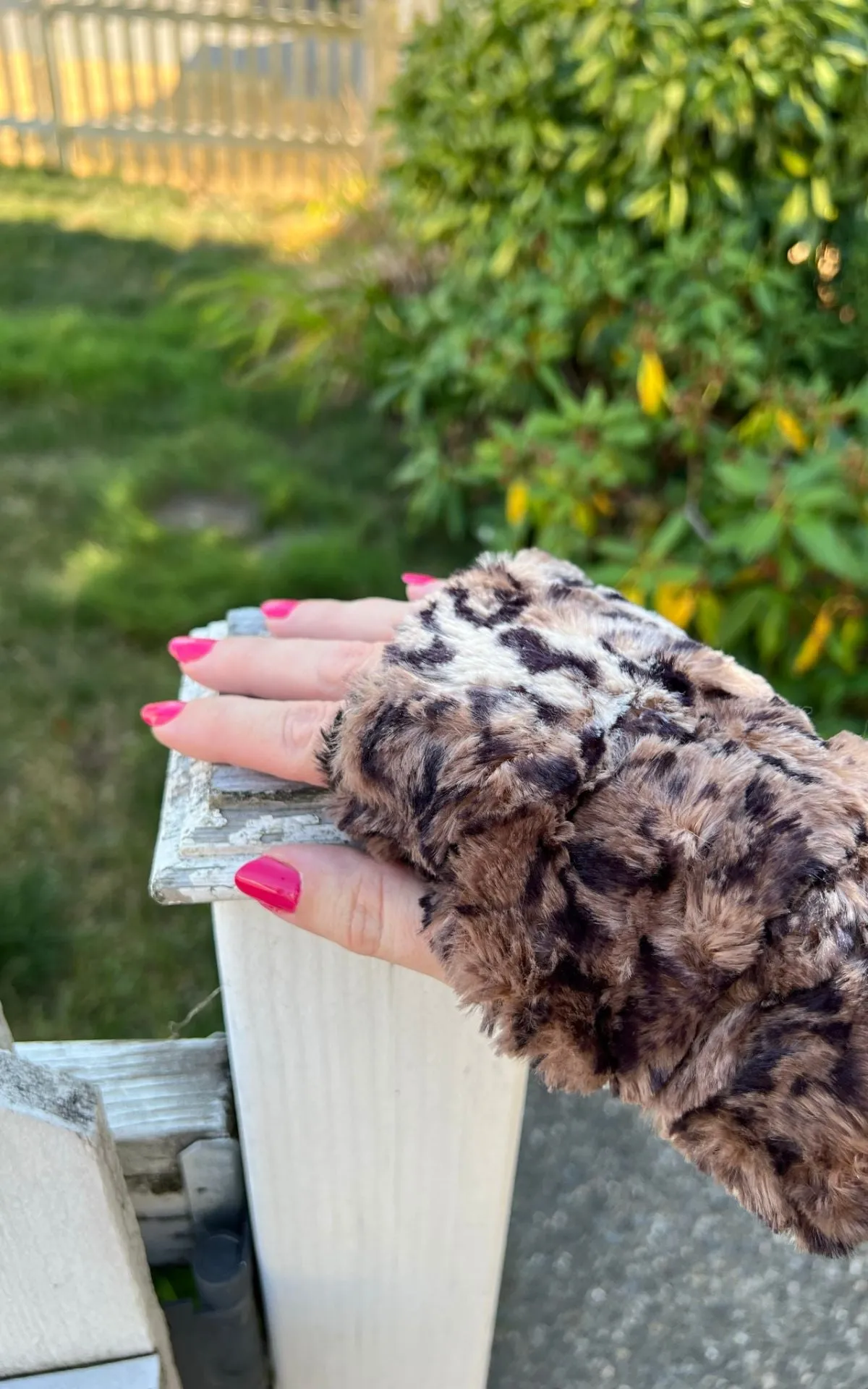 Fingerless / Texting Gloves, Reversible - Luxury Faux Fur in Carpathian Lynx