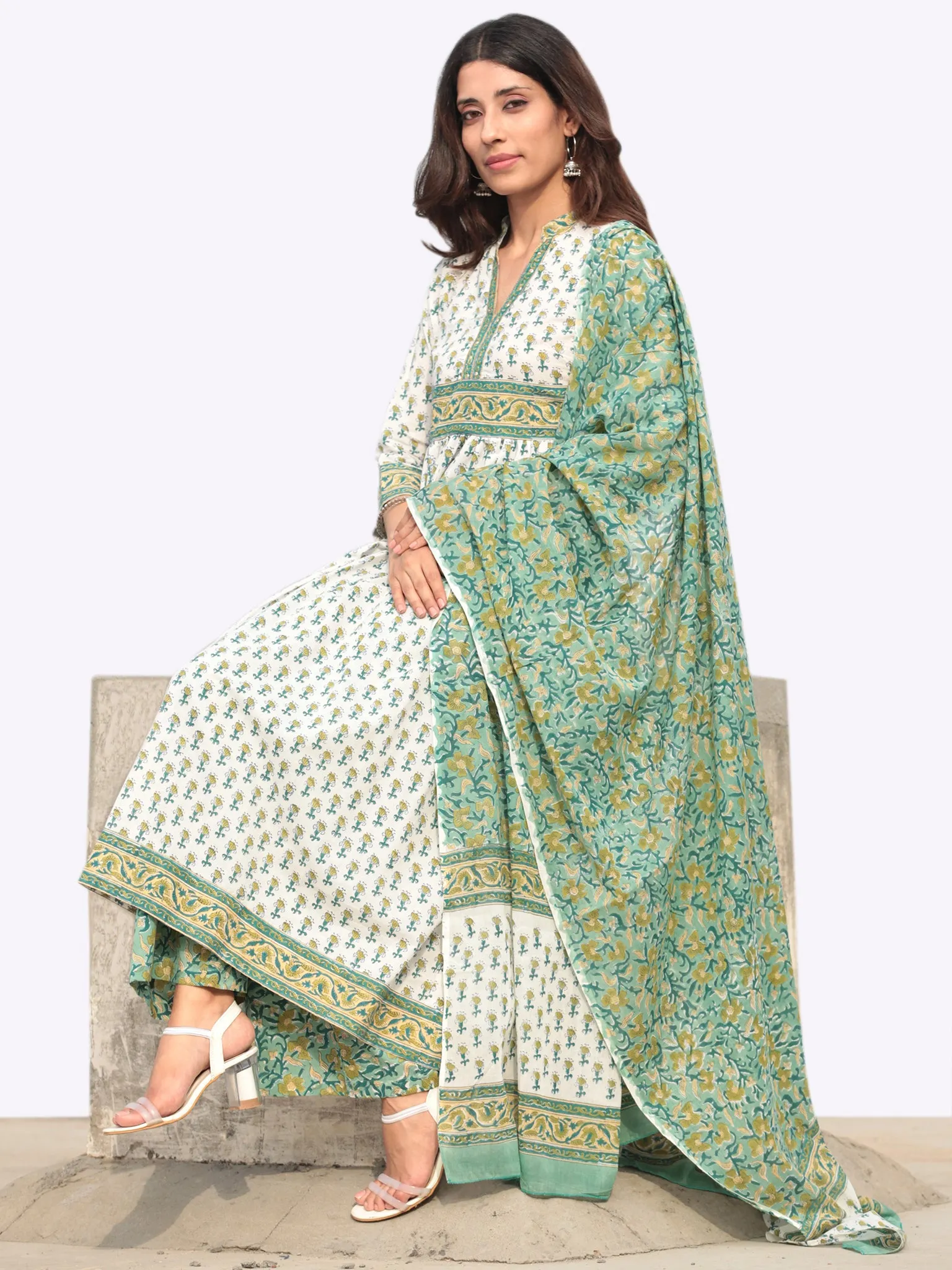 Harit Palak Set Of Flared Kurta Pants Dupatta