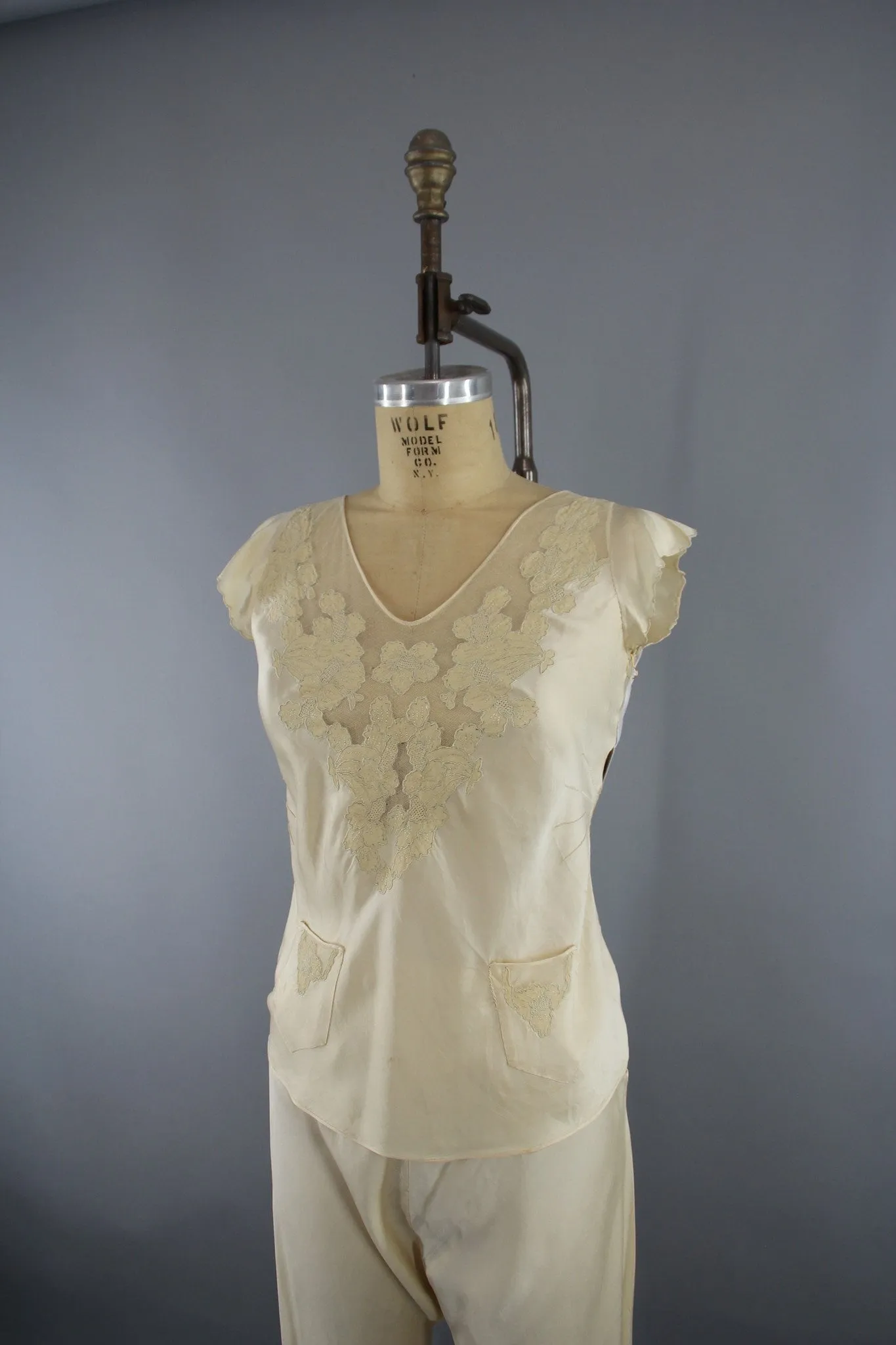 Vintage 1930s Silk Satin and Lace Pajamas Loungewear