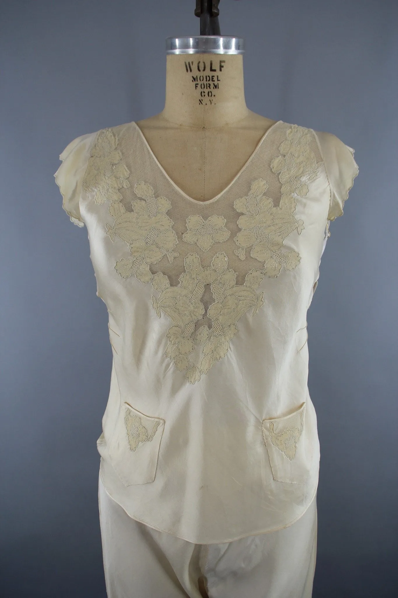 Vintage 1930s Silk Satin and Lace Pajamas Loungewear