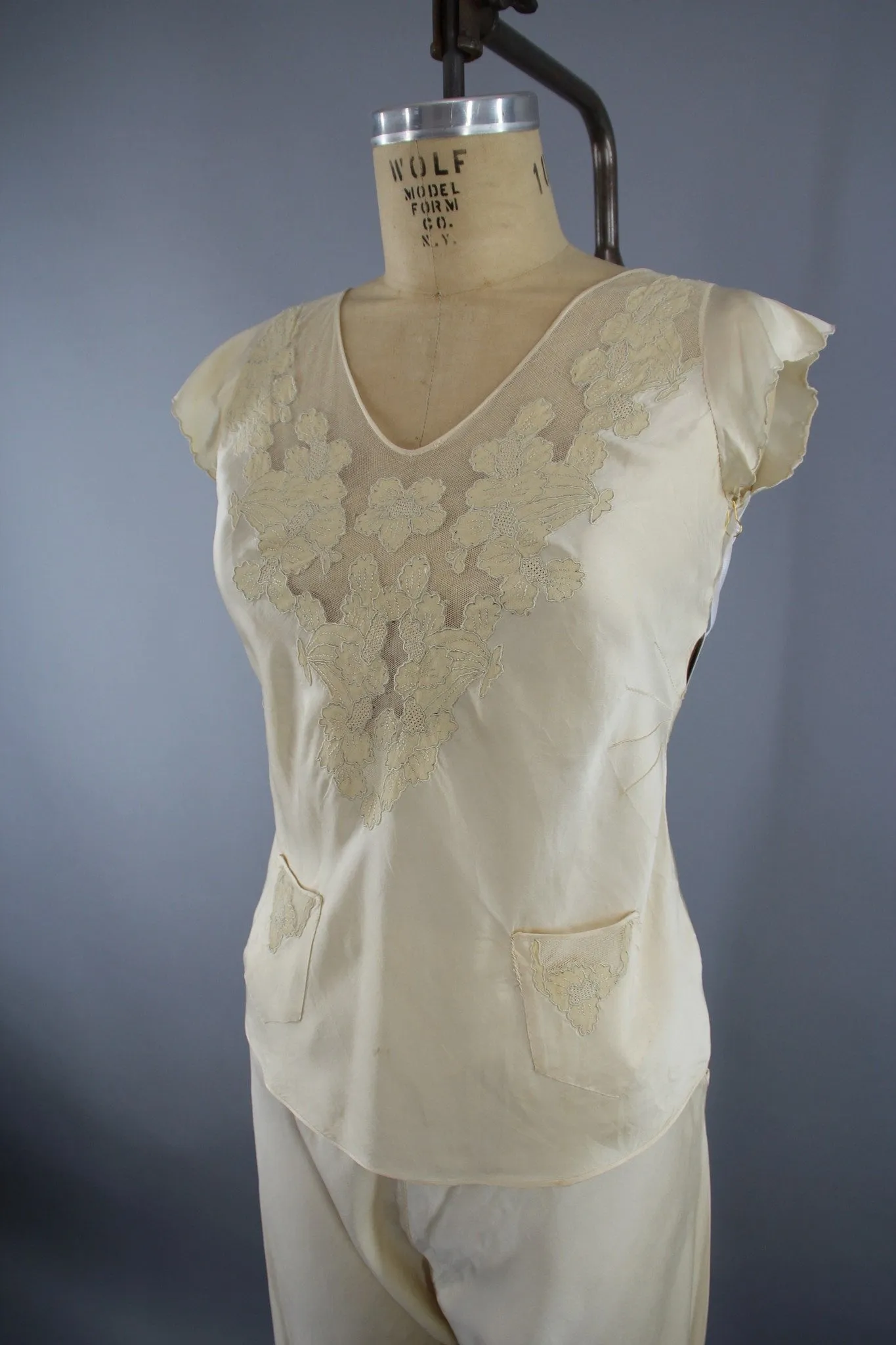 Vintage 1930s Silk Satin and Lace Pajamas Loungewear