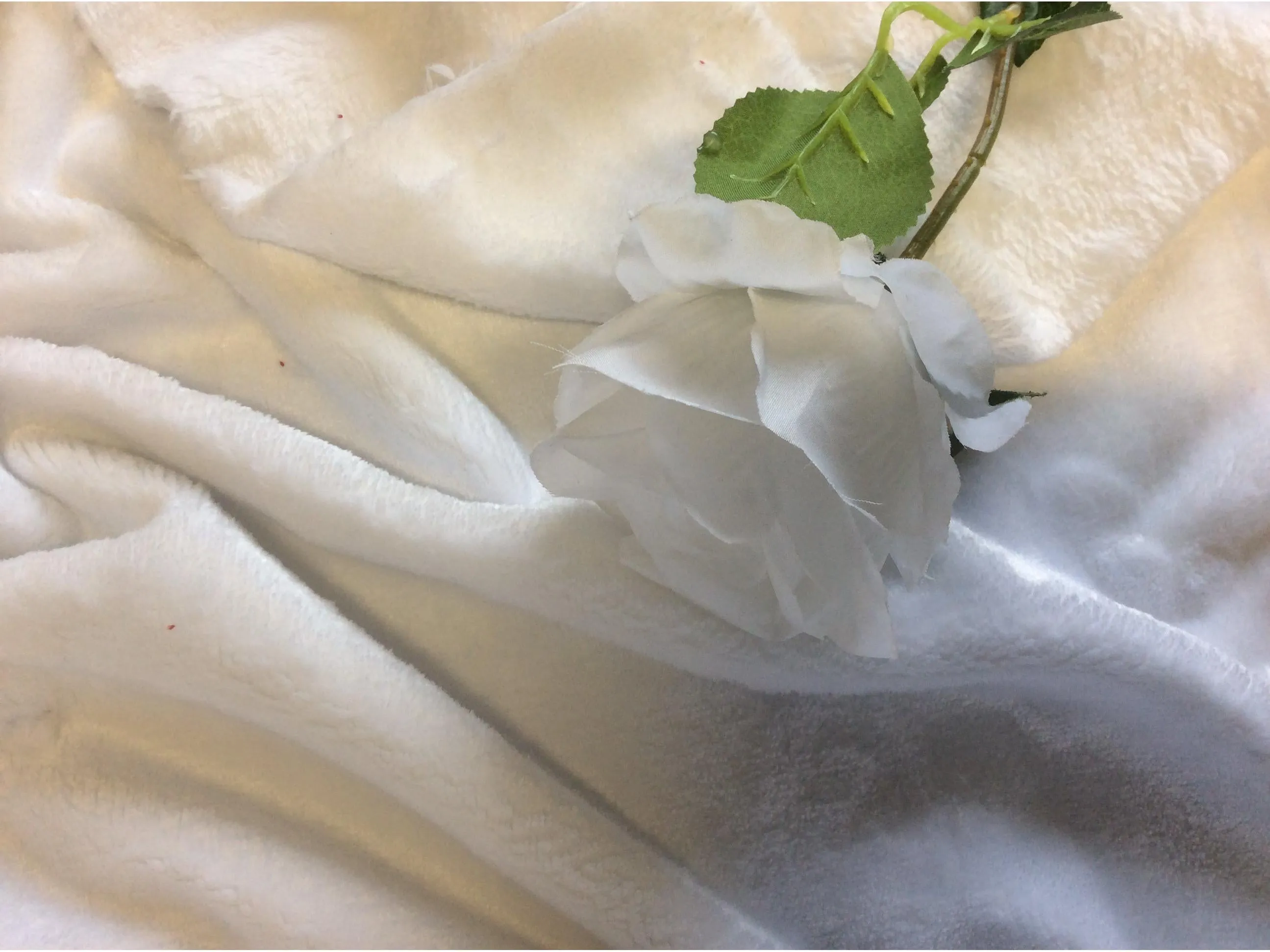 WHITE Luxury  Fleece  Fabric 400 gsm - 150 cms -  Thick and  Luxurious