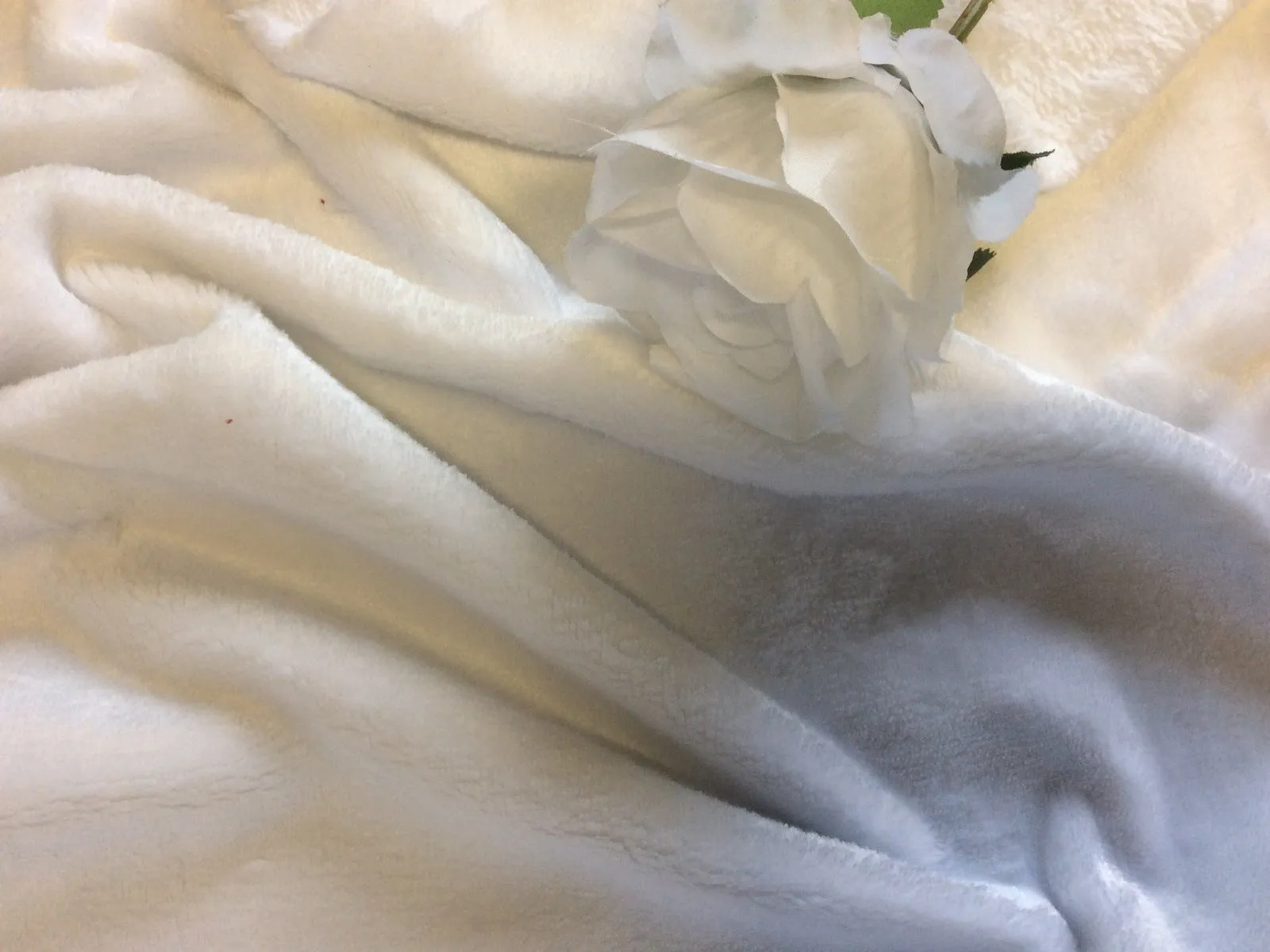 WHITE Luxury  Fleece  Fabric 400 gsm - 150 cms -  Thick and  Luxurious